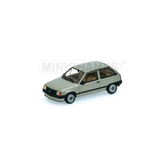400045002 Minichamps 1:43 Opel Corsa ligt green metallic 1983