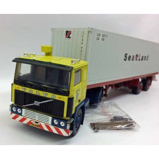 071437 Tekno 1:50 Volvo F10 Container-Sattelzug Auf Achse