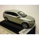 3310024 Schuco 1:87 Audi Q7