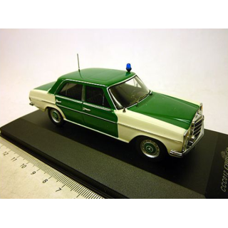 S05016 IXO 1:43 MB Strichachter Autobahnpolizei 1971 POLIZEI