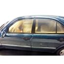 B66005720 Herpa 1:43 Mercedes Benz E320 Elegance