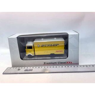 12506 Premium ClassiXXs 1:43 MB LP608 Kasten box van Dunlop Renndienst