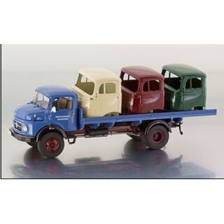 12057 Premium ClassiXXs 1:43 MB L911 Werksverkehr Fahrhäuser als Ladegut
