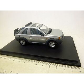 1503 Freelander 1:43 Land Rover 1998 open back light silver