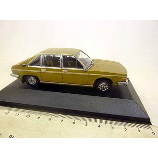 IXO IST 138 1:43 TATRA 613 1976 DDR champagne met. (K)