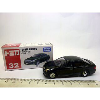32 Takara Tomy 1:63 Toyota Crown grün