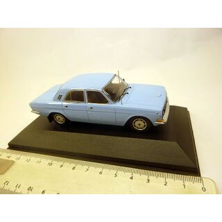 IXO IST 050 1:43 Volga M24-10 1985 light blue