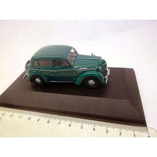 IST180 IXO 1:43 Moskwitch 401 1955 green