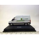 26037 Schuco 1:87 VW Crafter Kastenwagen John Deere