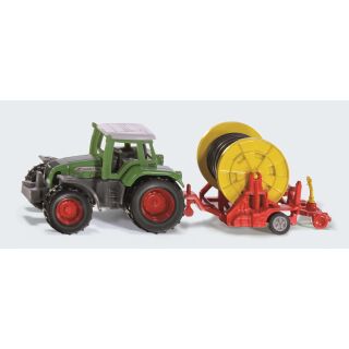 1677 Siku Fendt Traktor mit Bewässerungshaspel