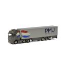 01-2043 WSI 1:50 VOLVO FH PMJ Food REEFER TRAILER...