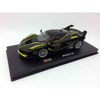 18-36906BK Bburago 1:43 Ferrari FXX-K #44 schwarz Signature