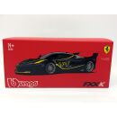 18-36906BK Bburago 1:43 Ferrari FXX-K #44 schwarz Signature