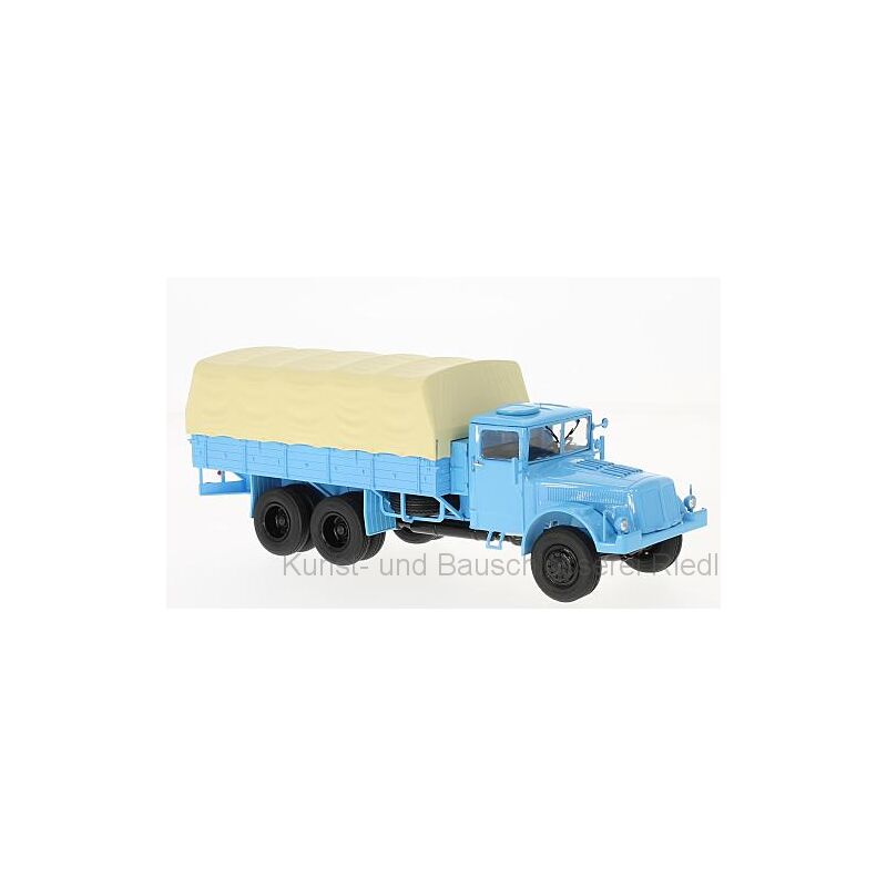 Tatra 111 C cisterna červenobílá 1:43 Premium ClassiXXs | Sběratelské modely aut