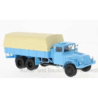47028 Premium ClassiXXs 1:43 Tatra 111 Pritsche Plane hellblau