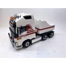 410260 WSI 1:50 Mammoet Volvo FH16 Globetrotter XL with...