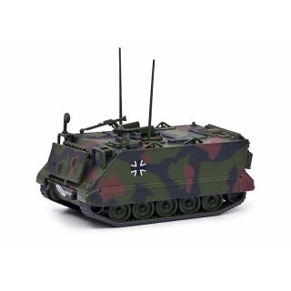 452658100 Schuco 1:87 Transportpanzer M113 flecktarn militär