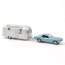 270582 Norev Ford Mustang 1968 Blau metallic und Airstream Caravan Jet-car