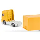 1627 Siku 1:87 Volvo Sattelzug DHL